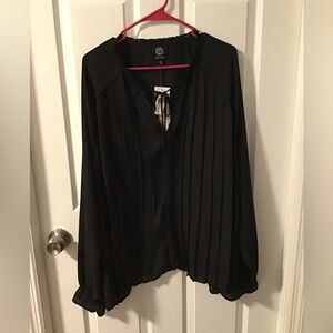 NWT! Bobeau Black Pleated Blouse